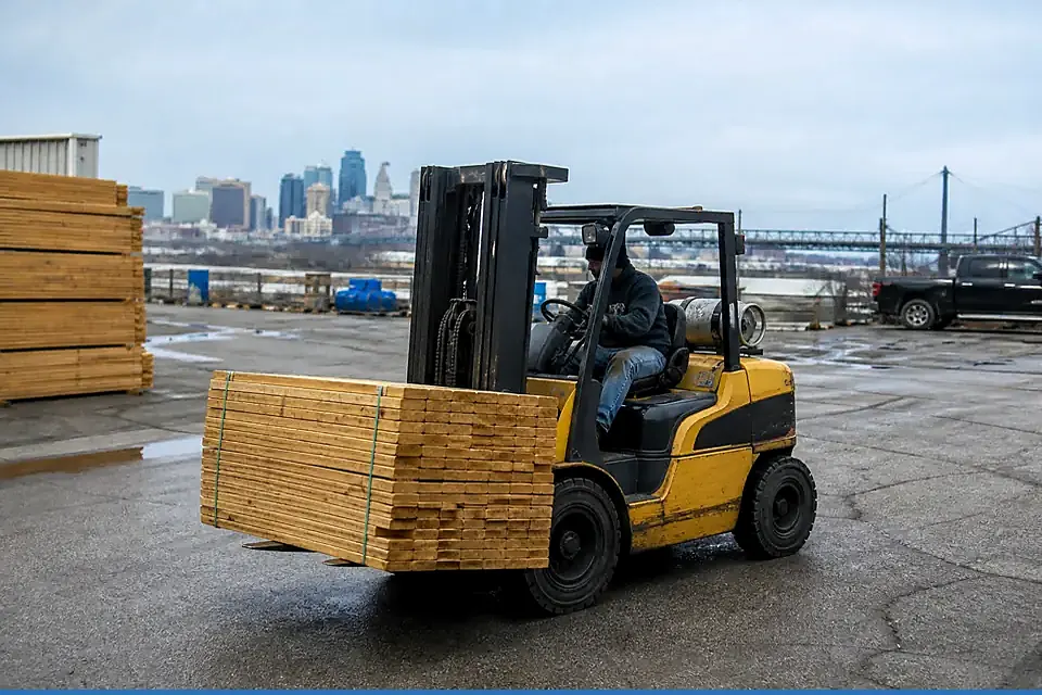 Kansas City forklift dealers and material handling equipment