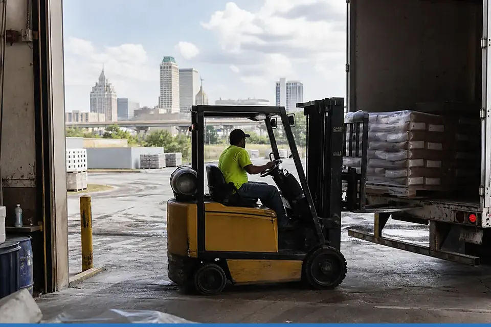 Tulsa forklift dealers and material handling equipment